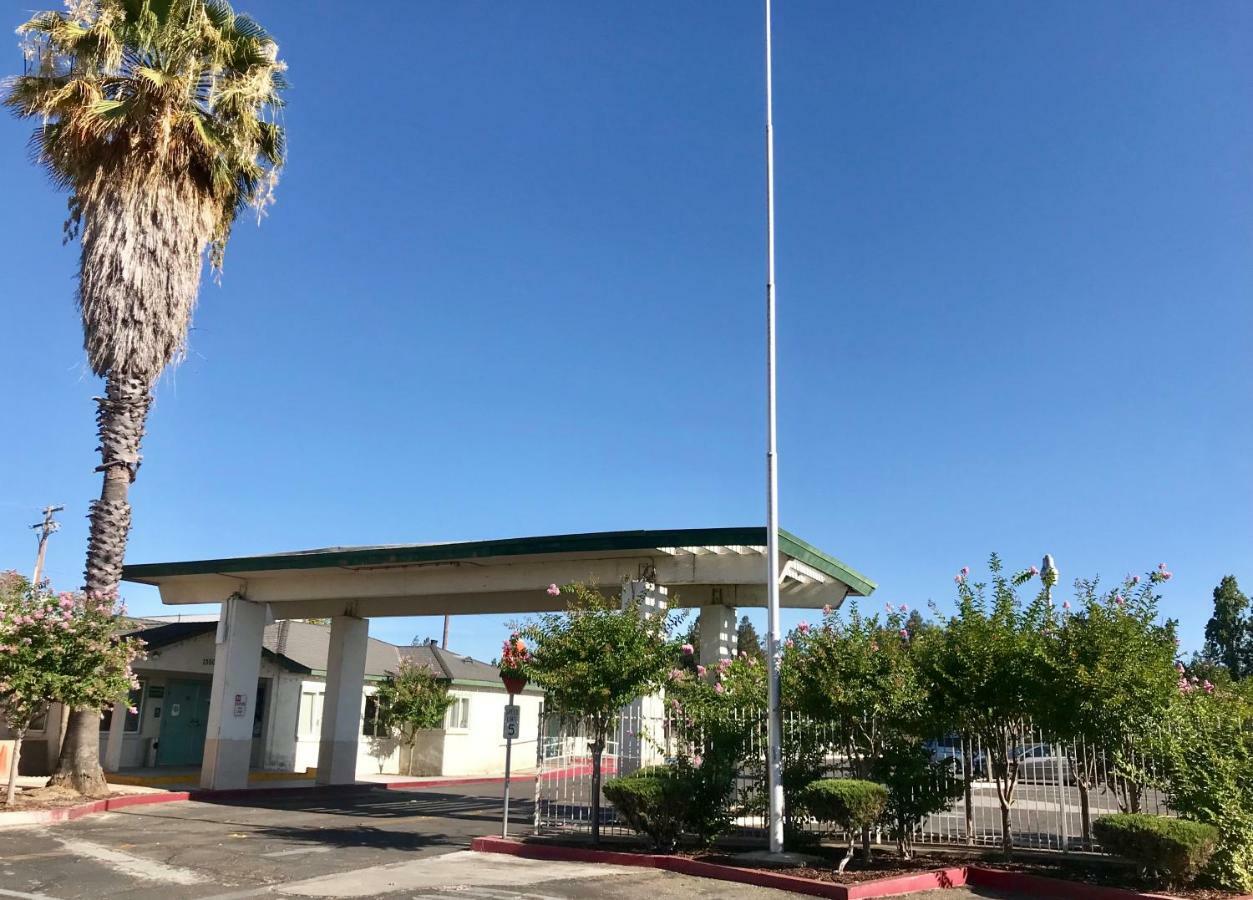 Sunrise Inn Turlock Kültér fotó